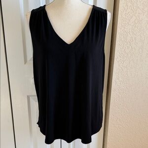 Meraki Classic Black V-Neck Tank Top